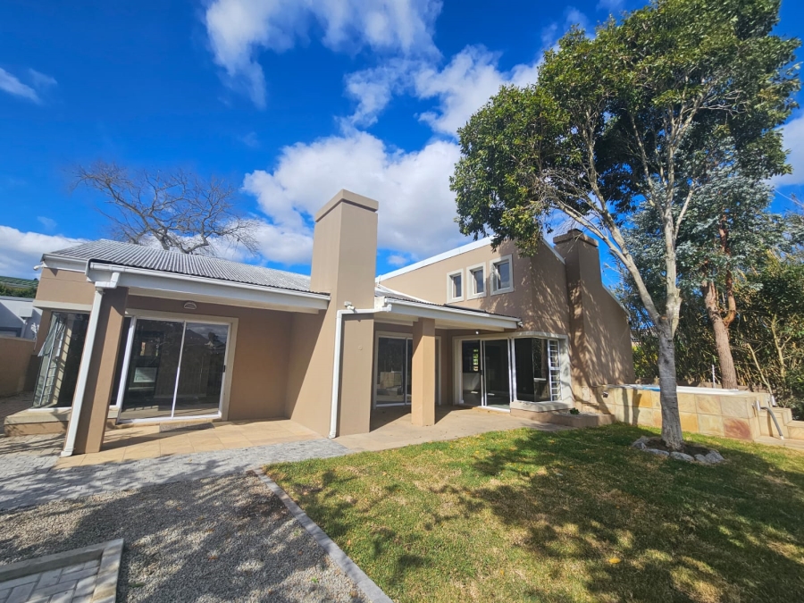 3 Bedroom Property for Sale in Dormehls Drift Western Cape